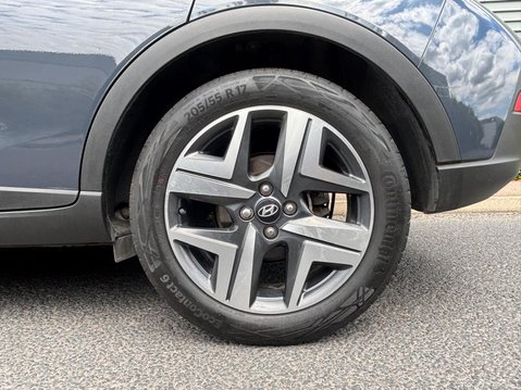 Hyundai BAYON T-GDI PREMIUM MHEV 10