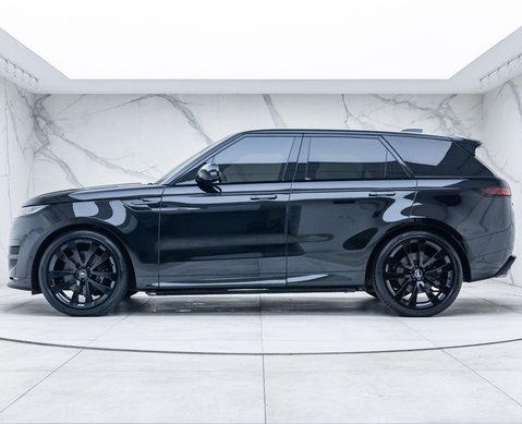 Land Rover Range Rover Sport P530 First Edition