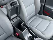 Hyundai IONIQ PREMIUM MHEV 29