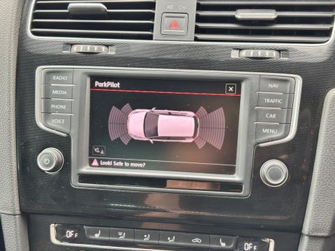 Volkswagen Golf 2.0 TSI BlueMotion Tech GTI Launch Euro 6 (s/s) 3dr 26