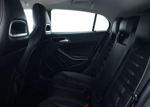 Mercedes-Benz GLA 1.6 GLA180 Urban Edition SUV 5dr Petrol 7G-DCT Euro 6 (s/s) (122 ps) 51