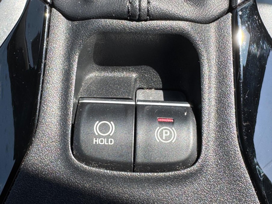 2023 Toyota Corolla — image 32