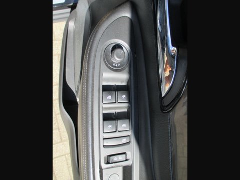 Vauxhall Mokka X 1.6i Elite Euro 6 (s/s) 5dr 40