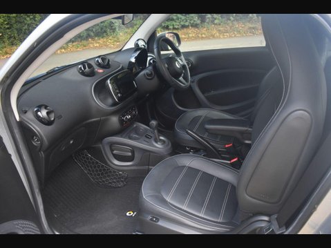 Smart Fortwo Coupe 0.9T Prime (Premium Plus) Coupe 2dr Petrol Twinamic Euro 6 (s/s) (90 ps) 5