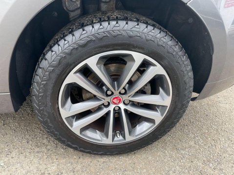Jaguar F-Pace 2.0 D165 R-Sport Euro 6 (s/s) 5dr 36