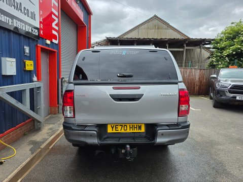 Toyota Hilux ACTIVE 4WD D-4D DCB 7