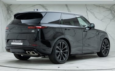 Land Rover Range Rover Sport P530 First Edition 3