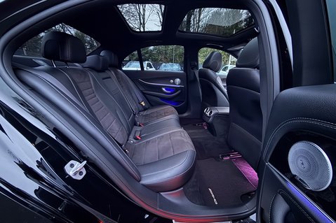 Mercedes-Benz E Class E 400 D 4MATIC AMG LINE PREMIUM PLUS - RARE -20 INCH ALLOYS -PAN ROOF  33