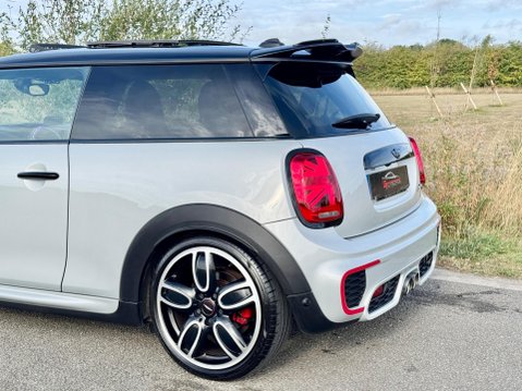 Mini Hatch 2.0 John Cooper Works Euro 6 (s/s) 3dr 30