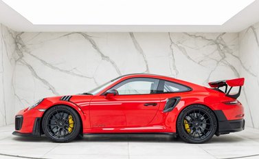 Porsche 911 GT2 RS (991) 3