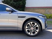 Jaguar F-Pace 2.0 D200 MHEV R-Dynamic HSE Auto AWD Euro 6 (s/s) 5dr 14