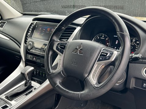 Mitsubishi Shogun Sport DI-D 4 35