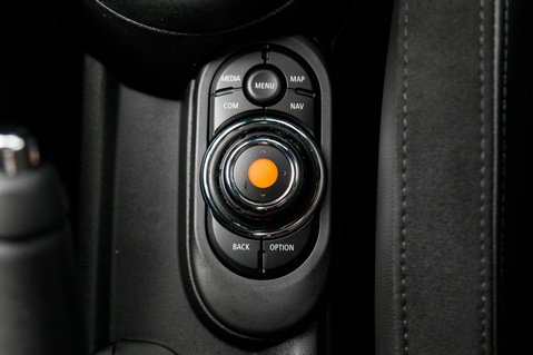Mini Hatch COOPER SPORT 29