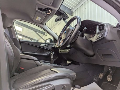 BMW 2 Series 1.5 218I Sport 4dr 51