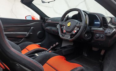Ferrari 458 Speciale Aperta 12
