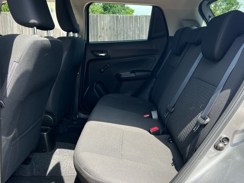 Suzuki Swift SZ-L DUALJET MHEV 9