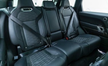 Land Rover Range Rover Sport 5.0 SVR Carbon Edition 12