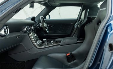 Mercedes-Benz SLS AMG 15