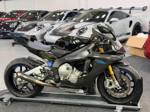 Yamaha R1M 1000 Super Sports Petrol Manual (200 ps) 15