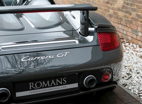 Porsche Carrera GT 25