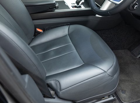 Land Rover Range Rover P615 SV 26