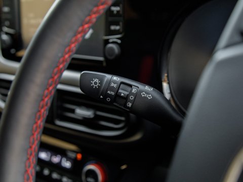 2023 Hyundai i10 thumbnail 17