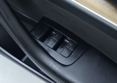 Tesla Model 3 Saloon 4dr Electric Auto RWD (241 bhp) 32