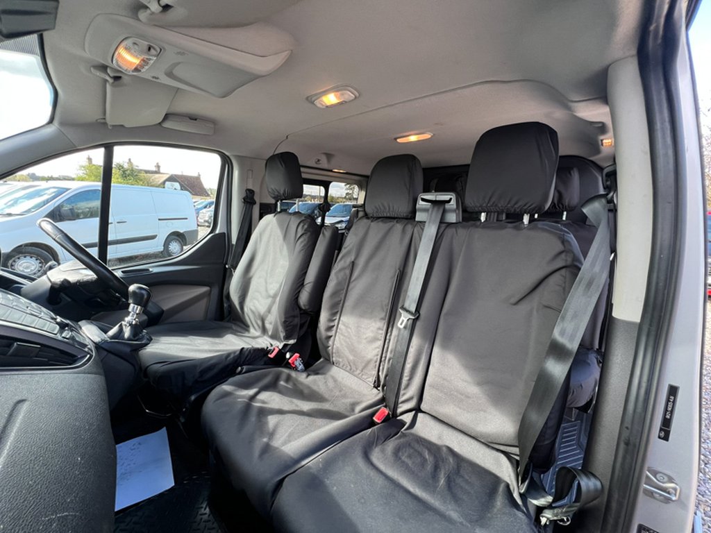 2017 Ford Transit CustomCrew Cab SWB L1H1 Limited 290 Air Con Alloys Senso — thumbnail 33 of 51