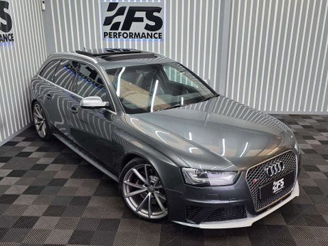 Audi RS4 4.2 FSI V8 Estate 5dr Petrol S Tronic quattro Euro 5 (450 ps) 40