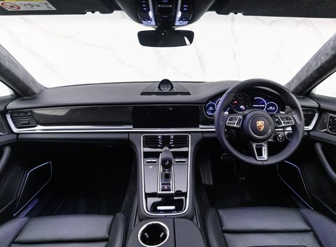 Porsche Panamera TURBO PDK 12