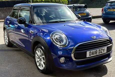 Mini Hatch Cooper 1,5 Petrol Manual Pepper Nav 5 door - APPLE CARPLAY - REAR PARK 17