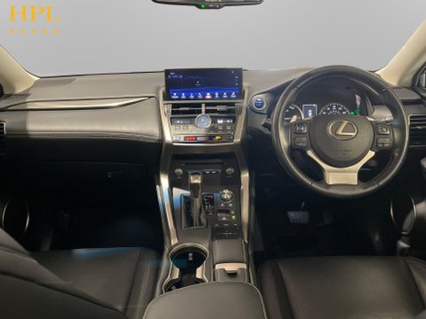 Lexus NX 2.5 300h Luxury SUV 5dr Petrol Hybrid E-CVT 4WD Euro 6 (s/s) (197 ps) 19