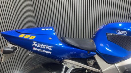 Suzuki GSX-R 2001 K1 30K GREAT RUNNING 600CC SPORTS BIKE PROJECT TRACK BIKE 26