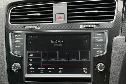 Volkswagen Golf GTI PERFORMANCE - FULL LEATHER - TWO OWNERS - ADAPTIVE CRUISE CONTROL 43