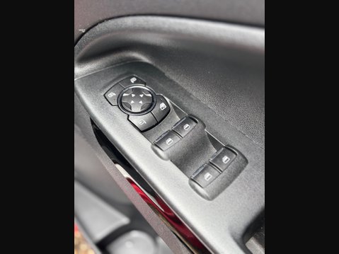 Ford Ecosport 1.0T EcoBoost ST-Line Euro 6 (s/s) 5dr 31