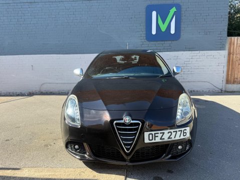 Alfa Romeo Giulietta 1.6 JTDM-2 Sportiva Euro 5 (s/s) 5dr 2