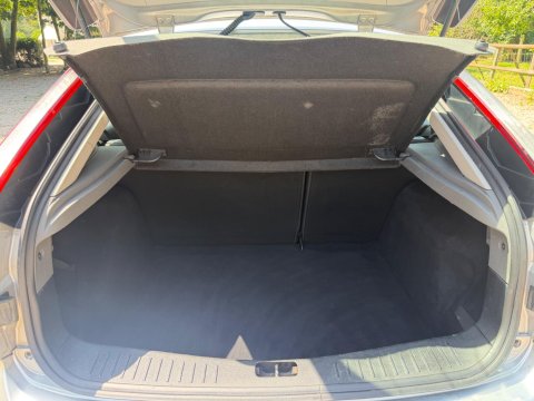 Ford Focus 1.6 TDCi DPF Zetec 5dr 27