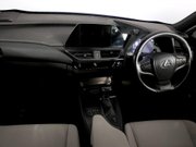 Lexus Ux 2.0 250h F Sport Design SUV 5dr Petrol Hybrid E-CVT Euro 6 (s/s) (184 ps) A 18