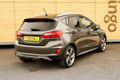Ford Fiesta ACTIVE X 2