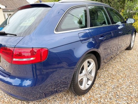 Audi A4 2.0 TDIe SE Technik Euro 5 (s/s) 5dr 8