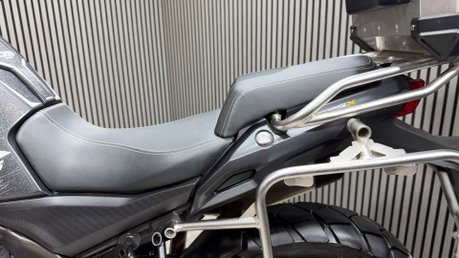 Voge DS 2025 ONLY 3K PANNIERS SCREEN ADVENTURE BIKE A2 READY 7