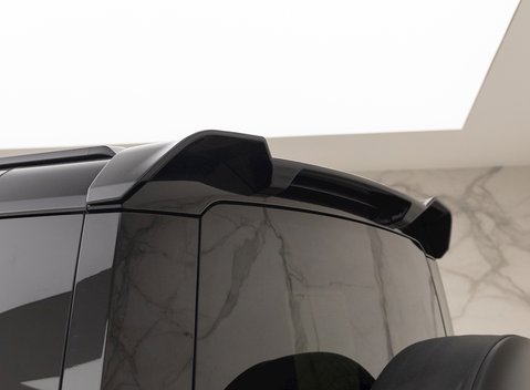 Land Rover Defender 110 X-Dynamic S D250 22