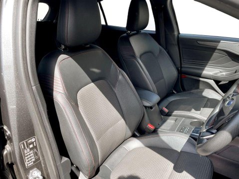 Ford Focus 1.5T EcoBoost ST-Line X Hatchback 5dr Petrol Auto Euro 6 (s/s) (182 ps) 11