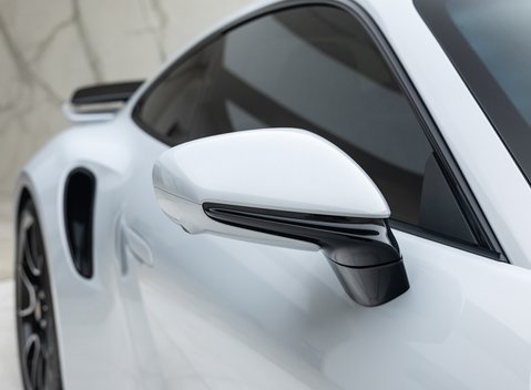 Porsche 911 Turbo S (992) 41