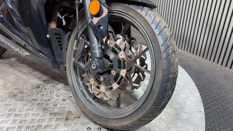 Lexmoto LXR 2023 1 OWNER SPORTS PROJECT BIKE 125CC LEARNER 9