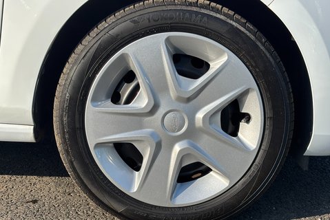 Ford Fiesta Base 85 ps Tdci Car Derived Panel Van - Air Con & Sat Nav 29