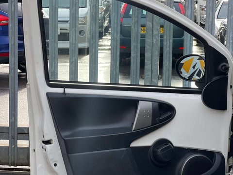 Toyota Aygo 1.0 Aygo Move with Style VVT-i 5dr 31