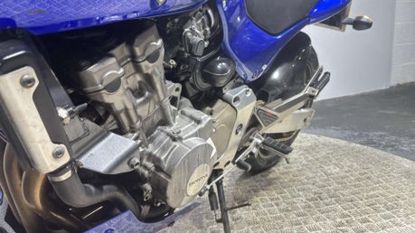 Honda CB 2001 31K LONG MOT EXCELLENT COMMUTER 600CC A2 25