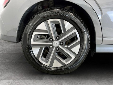 Hyundai KONA 64kWh Premium SUV 5dr Electric Auto (10.5kW Charger) (204 ps) 10