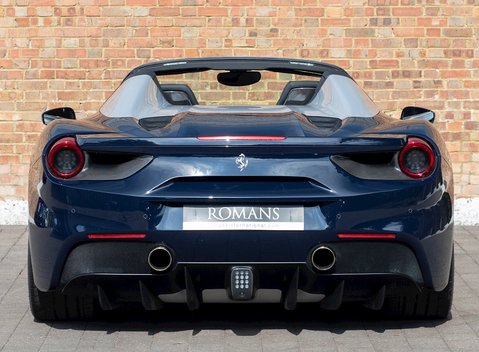 Ferrari 488 Spider 5